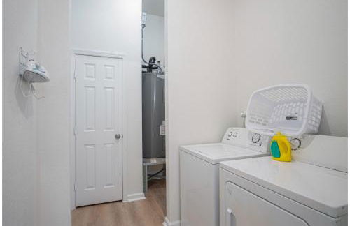 3BR3BA Urban Escape Just Minutes From Downtown - Foto 49