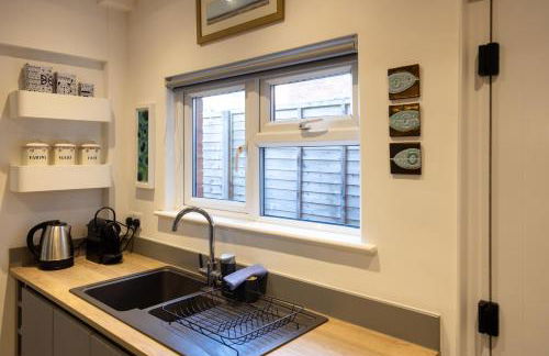 Vibrant 2 Bed, 2 Bath Home, Just Minutes to Town! - Foto 53