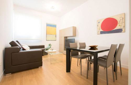 Murallas de Sevilla Apartamento con garaje 4 pax - Foto 4