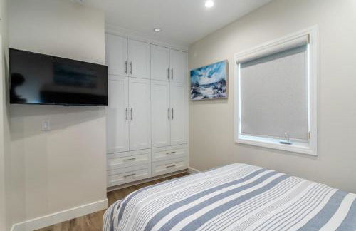 Family Beach House, 400ft to Beach, Parking, BBQ - Foto 36