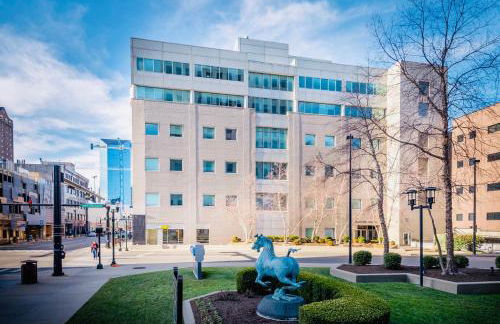 175 LEX - Walkable Downtown Lexington & Rupp Arena - Full Condos - Foto 10