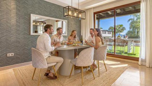 VACATION MARBELLA I Private HEATED Swimming pool, Walking distance to Puerto Banus, Security 24-7, BBQ, Pool Table, WiFi - Foto 5