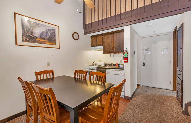 Eagles Nest Amazing Loft Condo in Yosemite West! - Foto 9