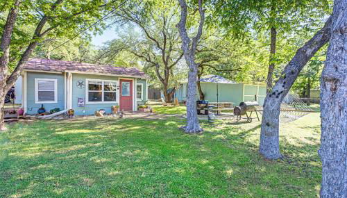 Charming Lakeview Cottage with Lake Access - Foto 3