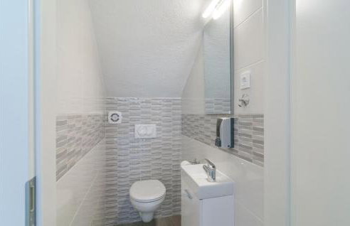 Beautiful Home In Srinjine With Sauna - Photo 35