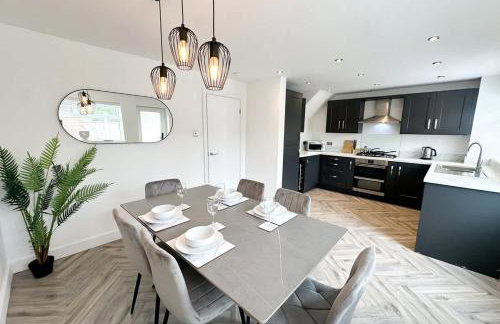 Marham House by Blue Skies Stays - Photo 1