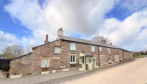 Moorleigh House Entire Property Sleeps 10 - Foto 1