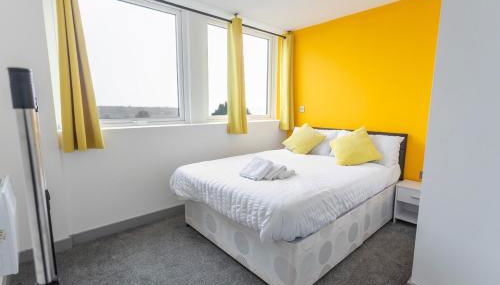 Two Bedroom Apartment by Brookland Stays Serviced Accommodation Short Lets Leeds with WiFi Kitchen Near Town Centre - Foto 4
