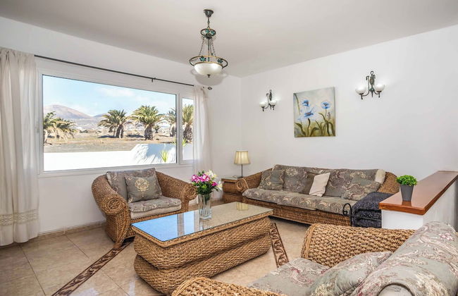 Villa Tian - Photo 1