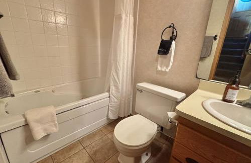3BR Townhome Ski In Ski Out Pool Hot Tub - Foto 12