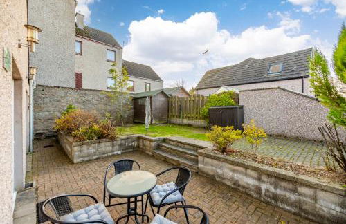 Bright House with Garden & Patio in Market Town - Foto 6