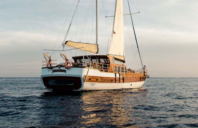 Sunset Yacht Cruise - Foto 4