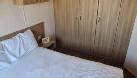Spacious 6 Berth Caravan with Decking - Foto 5