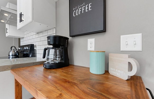 Lazy River Villa - Hottub Fenced Yard Sleeps 11 - Foto 13