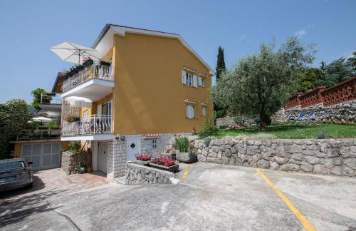 Ika Blue Studio - Photo 69