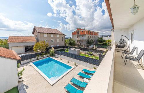 Apartman Luci - Private Heated pool - Photo 34