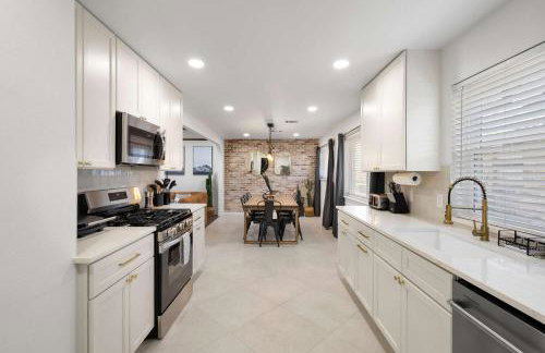 6BD Modern Rustic Retreat - Yard Pool & BBQ - Foto 13