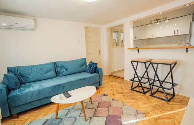 VP Apartment - A Forest Retreat in the Heart of the City! - Foto 8