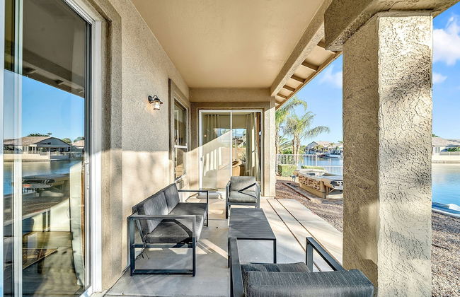 Lakefront Oasis - Foto 33