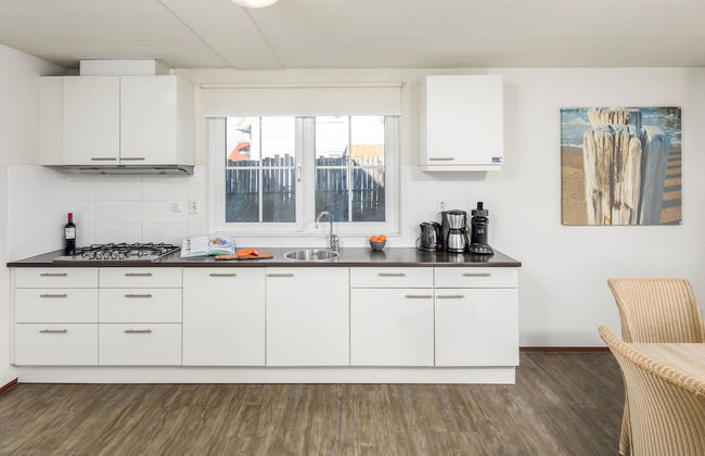 Detached Villa With Four Bathrooms Near the Sea - Photo 4