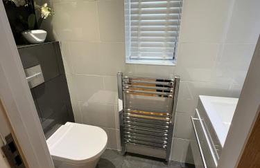 The Bay House, Sea Views and Walk to the Beach - Foto 9