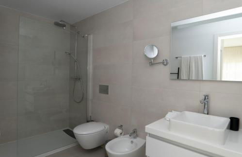 Villa La Perla Sotogrande - since 2022 - Sea View - 3 Bedrooms and Bathrooms - La Reserva Beach and Golf nearby - Foto 51