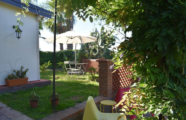 Suite Margherita With Private Garden and Shared Pool - Photo 24