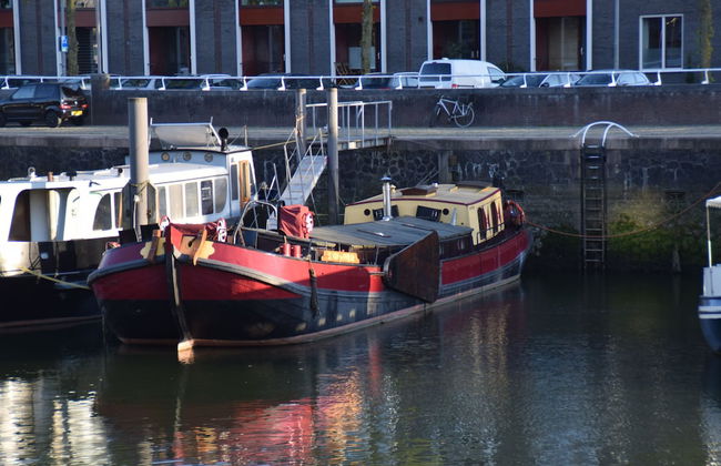 Boat apartment Rotterdam Hoop - Photo 1