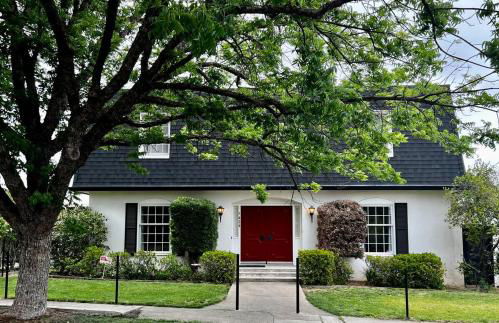 Massive 4 Bedroom House with Pool - Foto 4