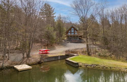 Luxury Log Cabin Lakefront, Game room & Fire Pit, - Foto 32