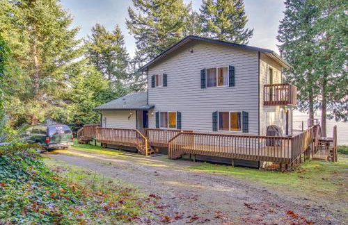 Hat Island Home with Stunning View and Wraparound Deck - Photo 37
