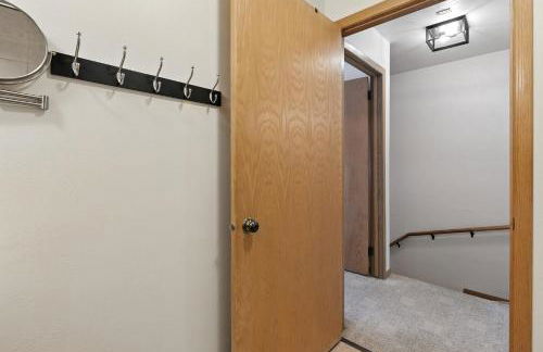 Relaxing Busy Bee C-7 by Simple Life Rentals - Foto 44