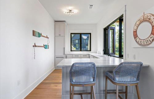 Luxe Lake Martin Home Pool Hot Tub Boat Dock - Foto 21