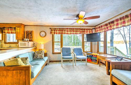 Scenic Lyman Home on Swan Pond with Wraparound Deck! - Foto 3