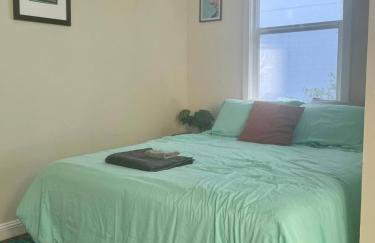 Amazing, Sunny, and Spacious! Steps to Campus! - Photo 21