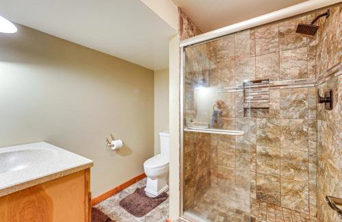 Detached Sauna, Movie Room! Relaxation in Muskegon - Foto 21