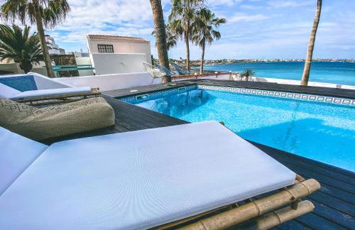 Villa Los Flamencos by Veaco- Beachfront & pool - Photo 42