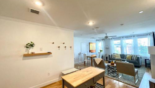 Modern 2-bed, 2-bath, 4 min walk to Northeastern - Foto 2