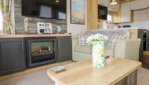 Trewan Lodge - Photo 2