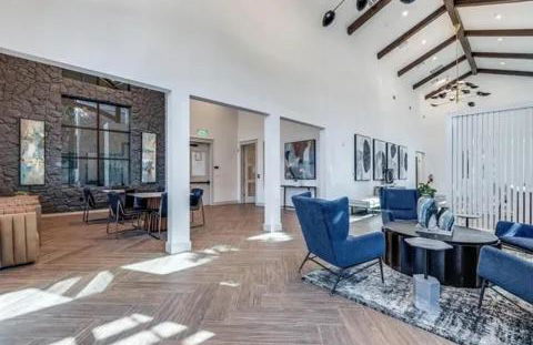 Centrally-Located 1BR Suite with Resort Pool View - Foto 25