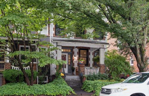 Fan District Charm 4BR Retreat Walk to Carytown - Foto 39