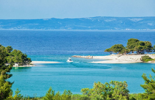 Xenios Port Marina Hotel - Photo 65