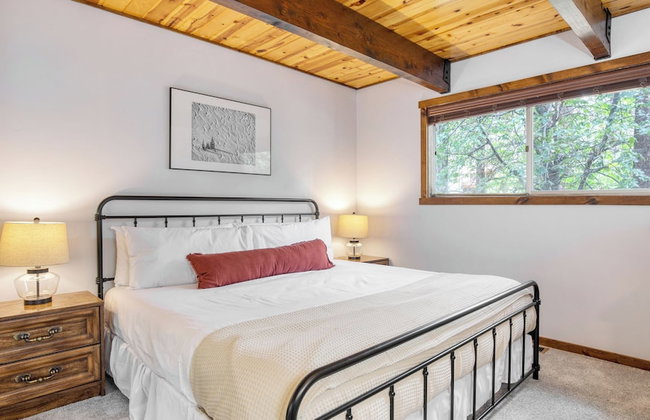 3mins to Lake, 5mins to Skiing Updated 4bdr Cabin Avalon Pines by Avantstay - Photo 74