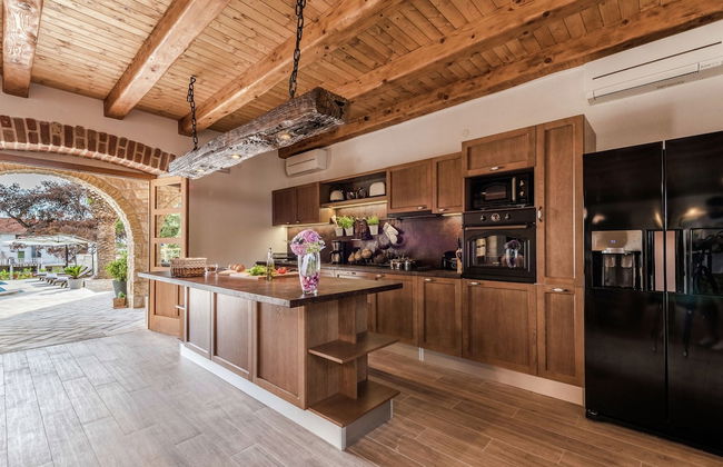 Villa in Sukosan With Pool Near the Sea - Foto 38