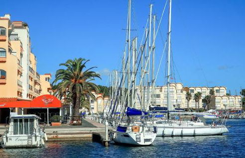 2 Bedroom Awesome Home In Saint-Laurent-De-La-Ca - Foto 24