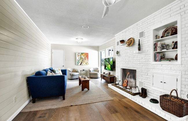 Stunning Home-right Across From Albert Dance Hall! - Foto 17