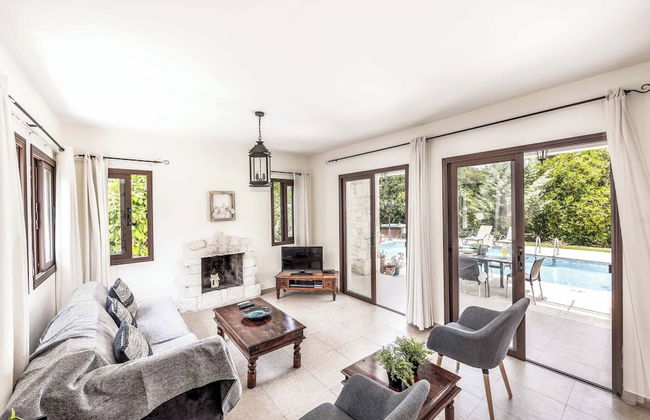 Villa Ay Kyriaki - Photo 4