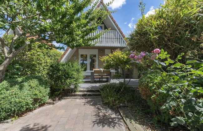 Elegant Holiday Home With Terrace - Foto 21