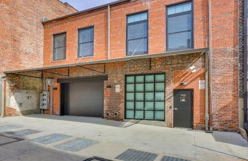 Downtown Omaha Getaway with Deck and Gas Grill! - Foto 28