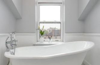 The Lumber Baron's Mansion: 2 King Suites, 2.5BA + Gym - Foto 17